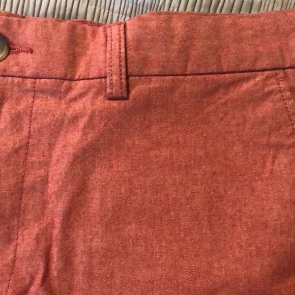 Old Navy Heathered Red Shorts sz 36 - Picture 3 of 3